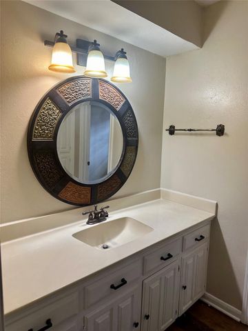 103 Wroxton Drive, Conroe, TX 77304