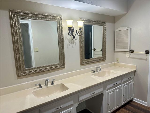 103 Wroxton Drive, Conroe, TX 77304