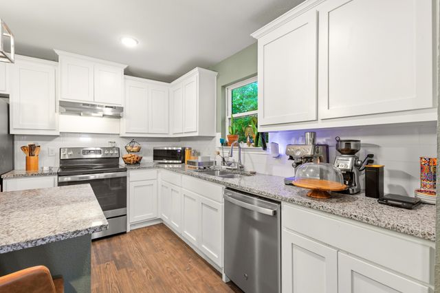 1634 E Missouri Avenue, Dallas, TX 75216