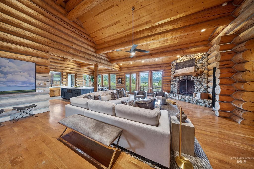1000 Nip N Tuck Rd, Stanley, ID 83278 photo 11