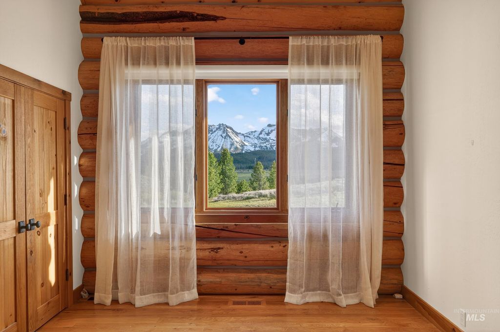 1000 Nip N Tuck Rd, Stanley, ID 83278 photo 20
