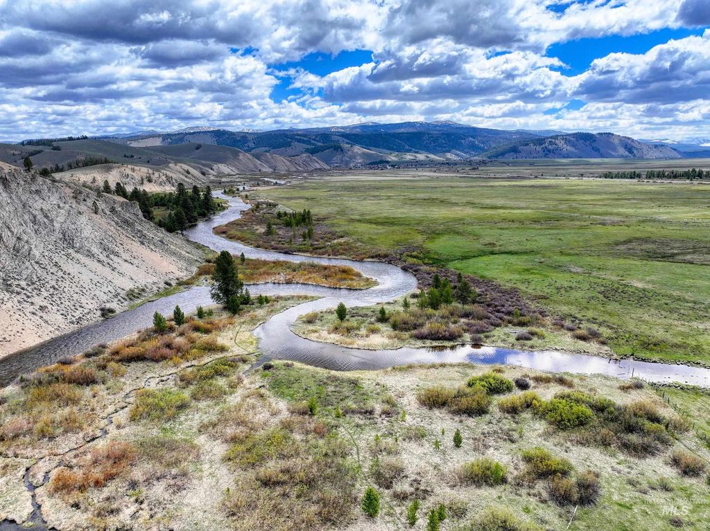 1000 Nip N Tuck Rd, Stanley, ID 83278 photo 36