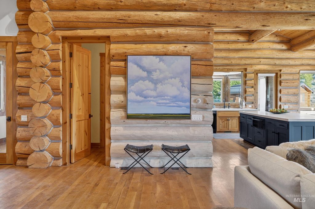 1000 Nip N Tuck Rd, Stanley, ID 83278 photo 9