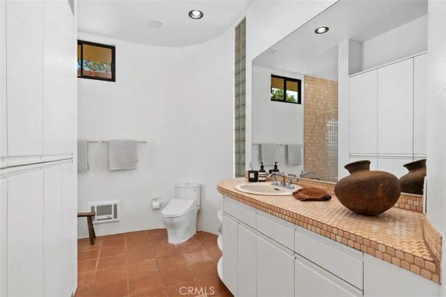 664 Mystic View, Laguna Beach, CA 92651