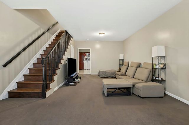 15 WALES AVE, Jc, Journal Square, NJ 07306