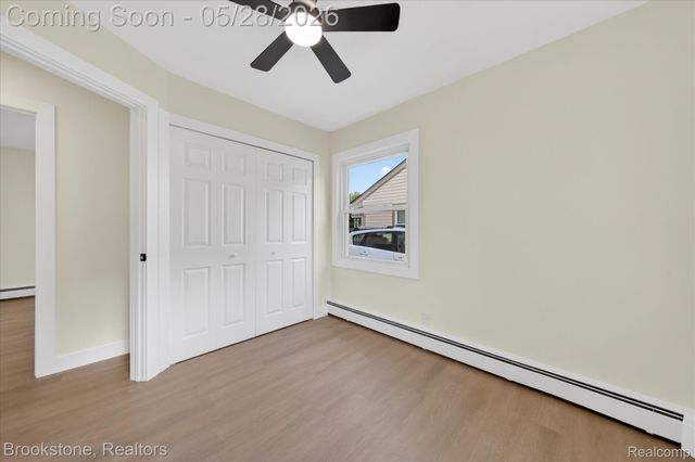 26304 Barnes Street, Roseville, MI 48066