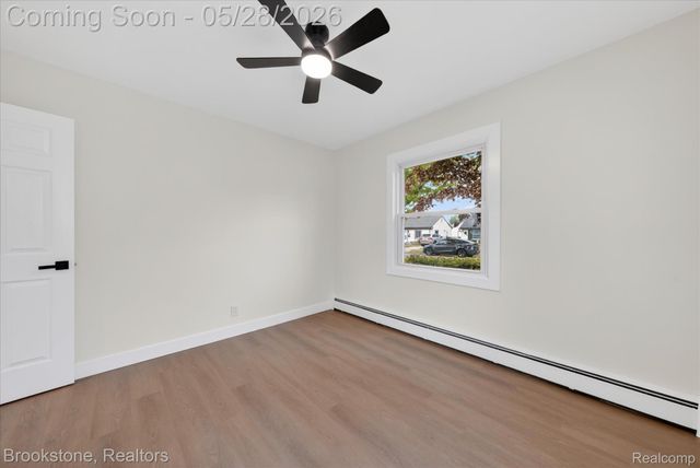 26304 Barnes Street, Roseville, MI 48066