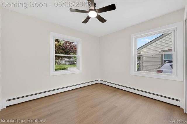 26304 Barnes Street, Roseville, MI 48066