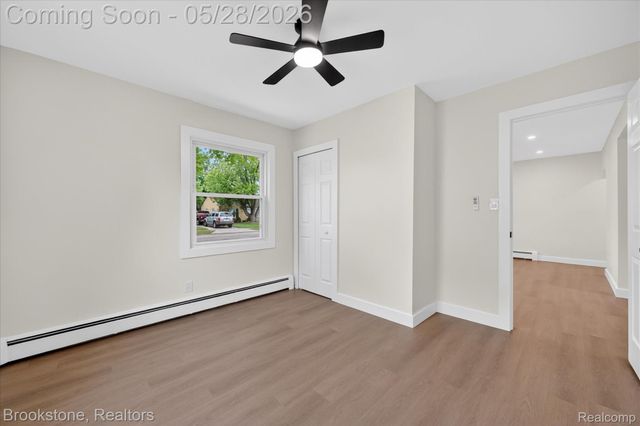 26304 Barnes Street, Roseville, MI 48066