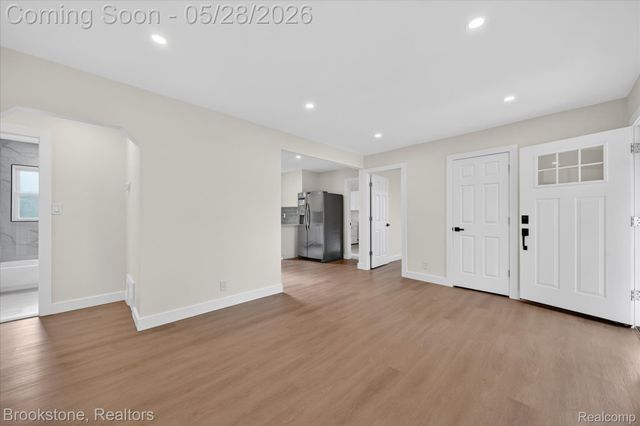 26304 Barnes Street, Roseville, MI 48066