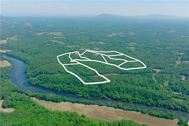 16 Roby Fulk Road, Pinnacle, NC 27043