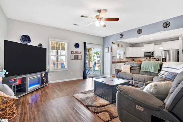 817 Camberwell Road, Simpsonville, SC 29680