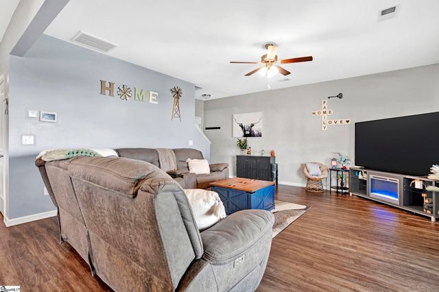 817 Camberwell Road, Simpsonville, SC 29680
