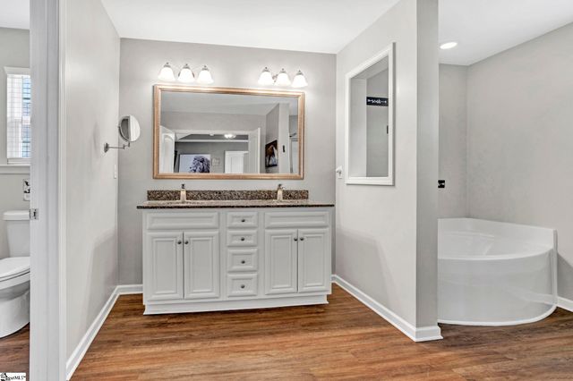 817 Camberwell Road, Simpsonville, SC 29680