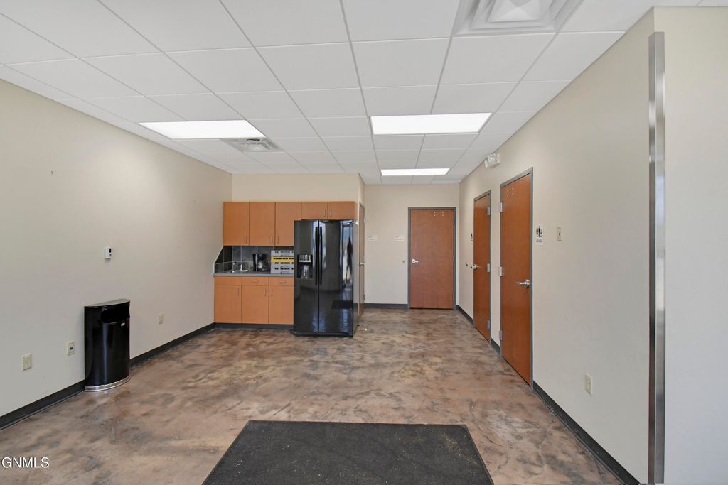 424 22nd Avenue E, Williston, ND 58801 photo 6