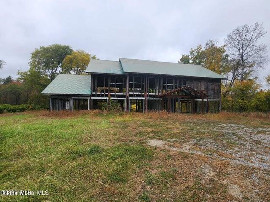 5015 ROUTE 9N, Corinth, NY 12822
