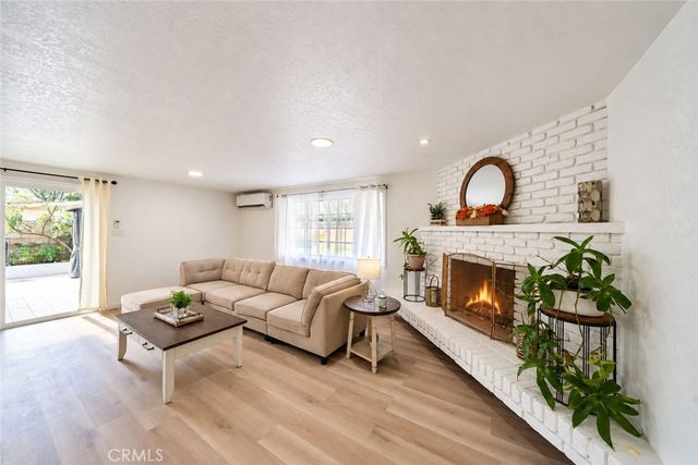11961 Sandy, Anaheim, CA 92804