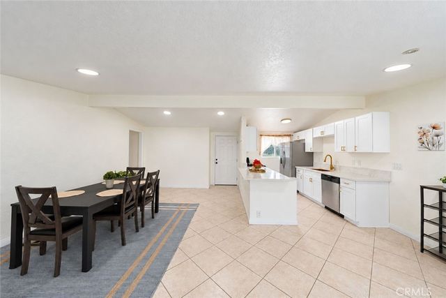 11961 Sandy, Anaheim, CA 92804