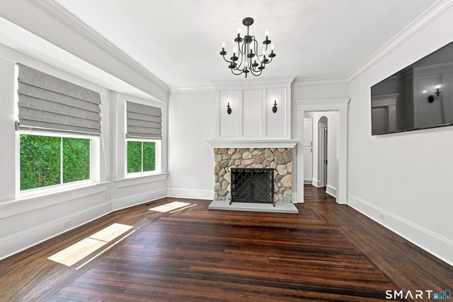 8 South Main Street, New Milford, CT 06776