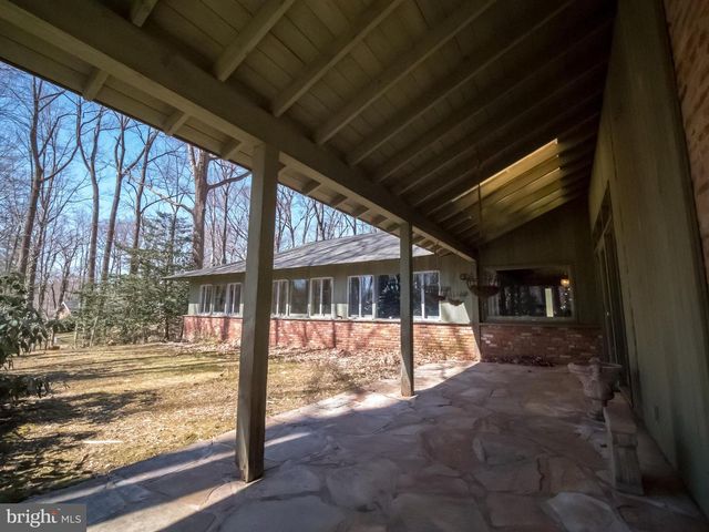 4313 WOODLARK DR, Annandale, VA 22003
