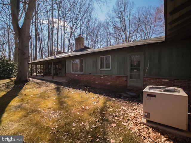 4313 WOODLARK DR, Annandale, VA 22003