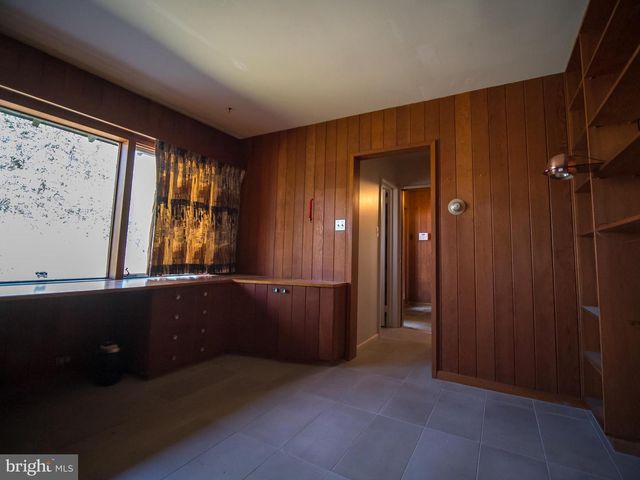 4313 WOODLARK DR, Annandale, VA 22003