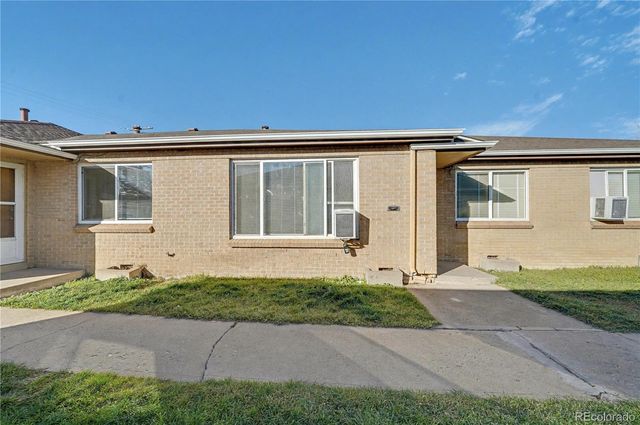 1461 N Jasmine 2, Denver, CO 80220