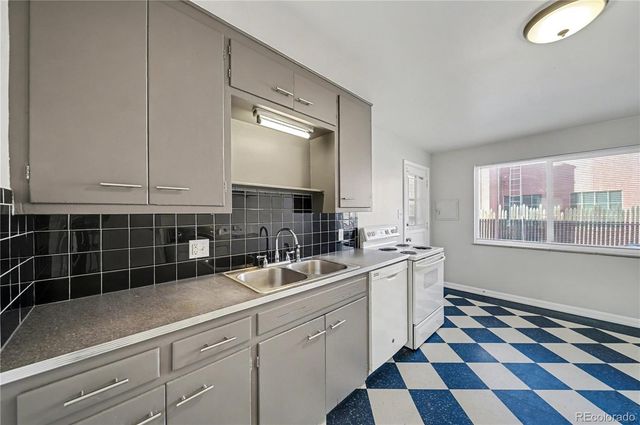 1461 N Jasmine 2, Denver, CO 80220