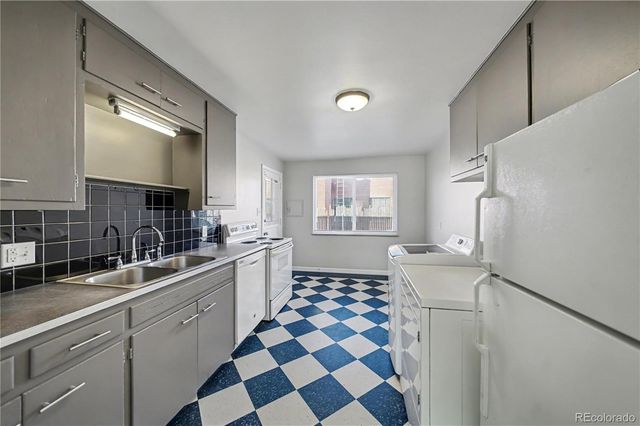 1461 N Jasmine 2, Denver, CO 80220