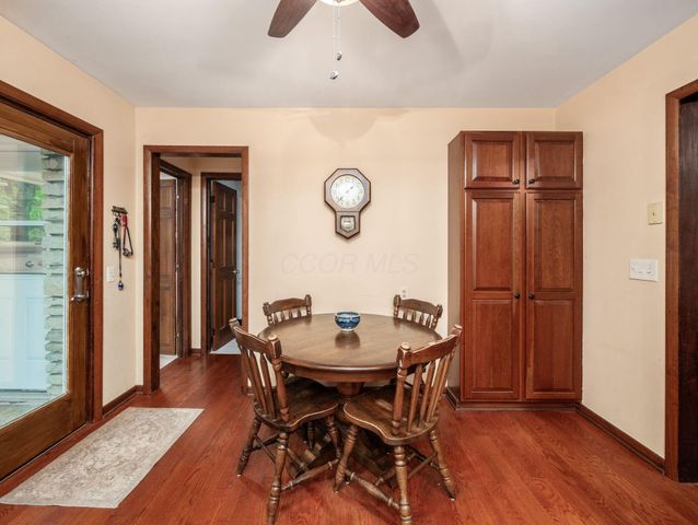 6107 Riverside Drive, Powell, OH 43065