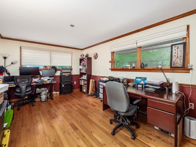 6107 Riverside Drive, Powell, OH 43065