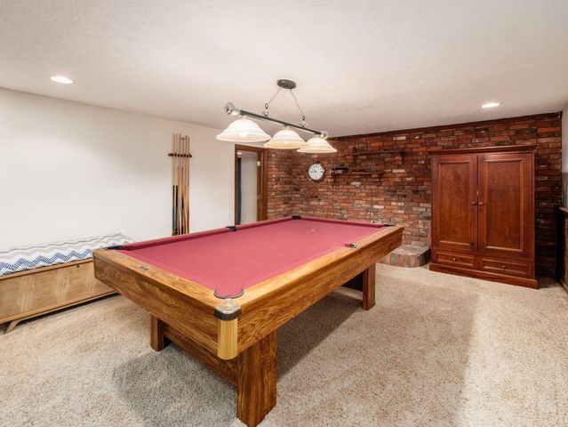 6107 Riverside Drive, Powell, OH 43065