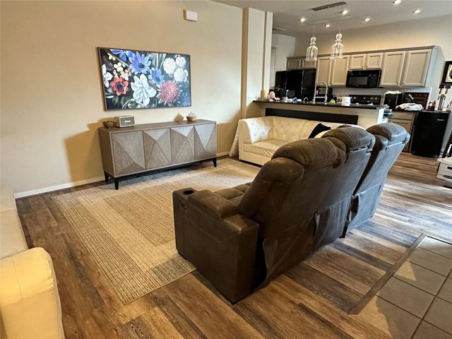 4705 Fort Moultrie LN 104, Austin, TX 78754