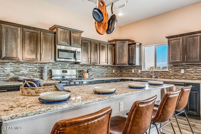14337 Steve Joyce Parkway, Horizon City, TX 79928