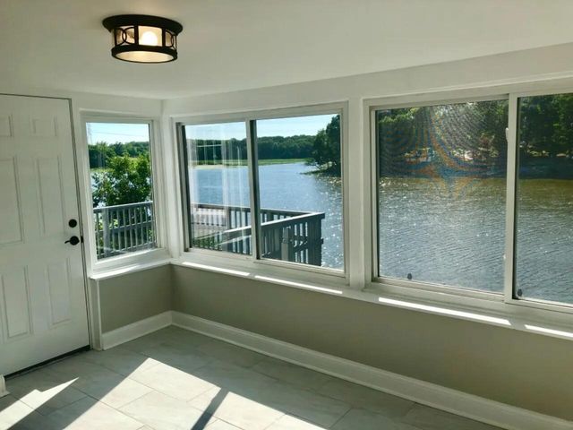 1234 River Terrace, Hobart, IN 46342