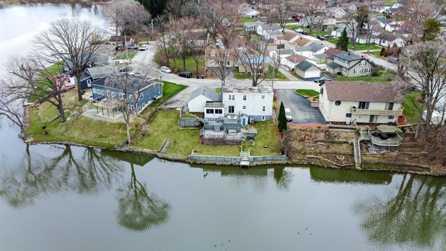 1234 River Terrace, Hobart, IN 46342