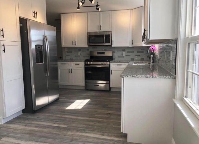 1234 River Terrace, Hobart, IN 46342