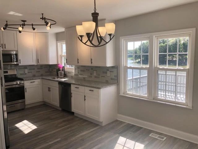 1234 River Terrace, Hobart, IN 46342