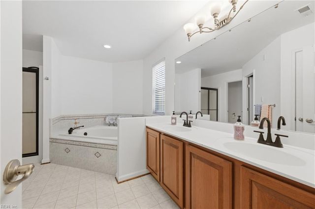 116 Lake Pointe DR, Newport News, VA 23603