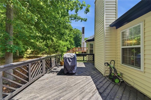 116 Lake Pointe DR, Newport News, VA 23603