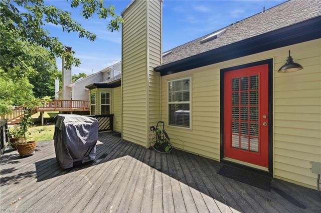 116 Lake Pointe DR, Newport News, VA 23603