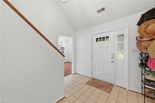 116 Lake Pointe DR, Newport News, VA 23603