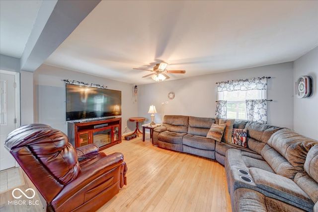 7604 Hillcrest Drive, Mooresville, IN 46158