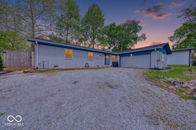 7604 Hillcrest Drive, Mooresville, IN 46158