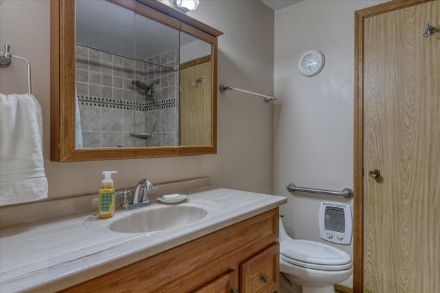 16610 N Suncrest Dr, Nine Mile Falls, WA 99026