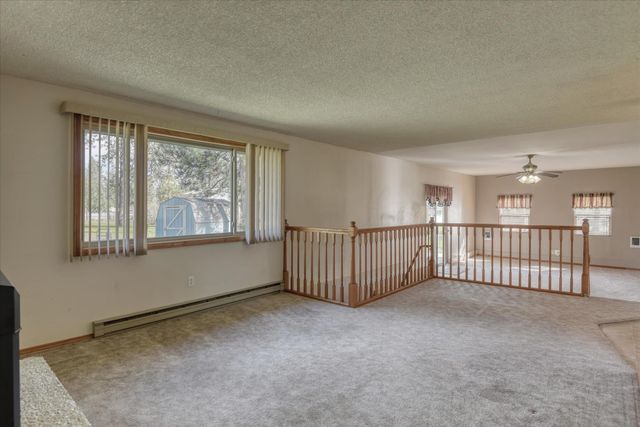 16610 N Suncrest Dr, Nine Mile Falls, WA 99026
