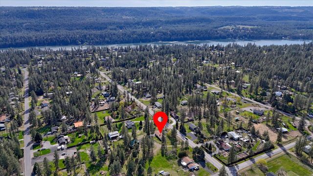 16610 N Suncrest Dr, Nine Mile Falls, WA 99026