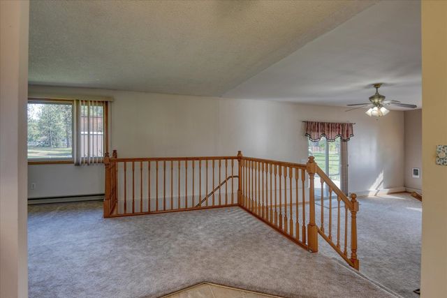 16610 N Suncrest Dr, Nine Mile Falls, WA 99026