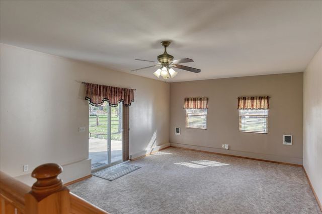 16610 N Suncrest Dr, Nine Mile Falls, WA 99026