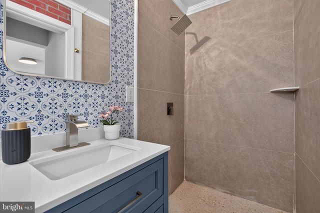 140 CREEK RD, Shermans Dale, PA 17090